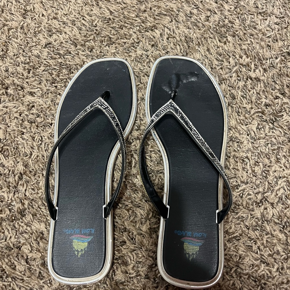 Aloha Island Black Sandals with Silver Accents